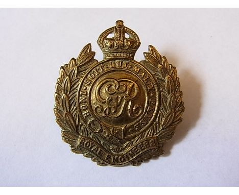 Royal Engineers WWI Forage-cap badge 1916 Economy issue with solid centre (Gilding-metal, lugs) K&K: 853