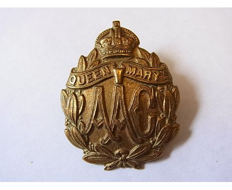 Queen Mary's Army Auxiliary Corps WWI Cap badge, KC (Brass, lugs) K&K: 1067