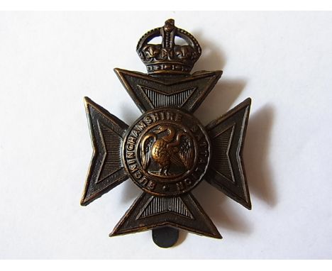 The Oxfordshire and Buckinghamshire Light Infantry (The Buckinghamshire Battalion) WWI Territorial cap badge, KC (Blackened-b