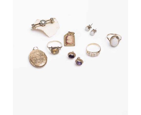 COLLECTION OF VICTORIAN GOLD JEWELLERY
comprising of two opal set rings, a yellow gem set dress ring, a pair of amethyst stud