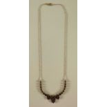 Halskette / Collier mit Granaten Gold 333, Punze MSP, Gewicht ca. 5,1Gramm