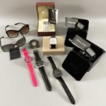 Konvolut: 2 Brillen u.a. Armani, 7 Armbanduhren u.a. Calvin Klein Police, Davidoff Uhr