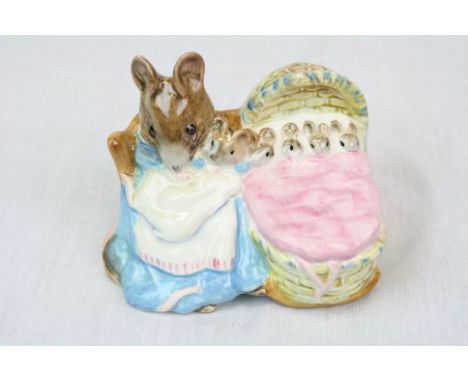 Beswick ceramic Beatrix Potter's "Hunca Munca" mouse and babies with circular gold stamp to base