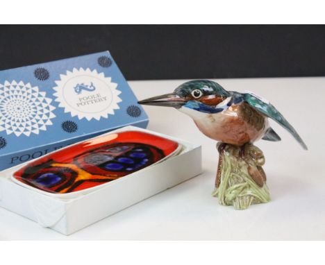 Beswick ceramic Kingfisher, numbered 2371 &amp; approx 12cm tall, plus a boxed Poole Pottery pin tray, numbered 361