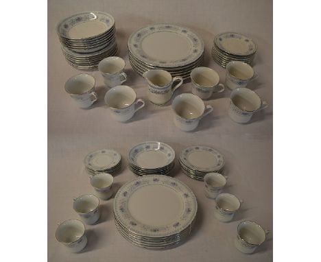 Large 'Crown Ming' part tea / dinner service (2 boxes)