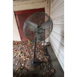 PEDESTAL FAN, PATTON AIR CIRCULATOR, 24" dia.