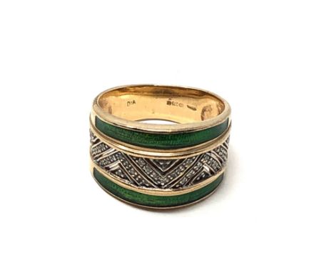 9ct gold vintage diamond &amp; green enamel ring (7.1g) missing small diamond 