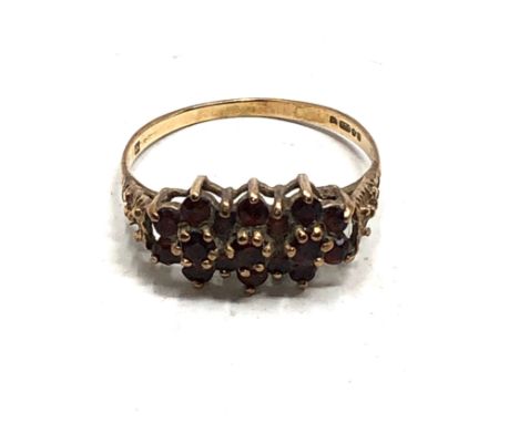 9ct gold vintage garnet cluster dress ring (1.5g) 