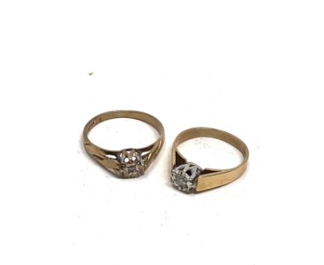 2 x 9ct gold vintage diamond rings (3g) 