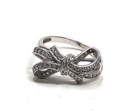 14ct White gold cz bow ring - KOREA (3.2g) 