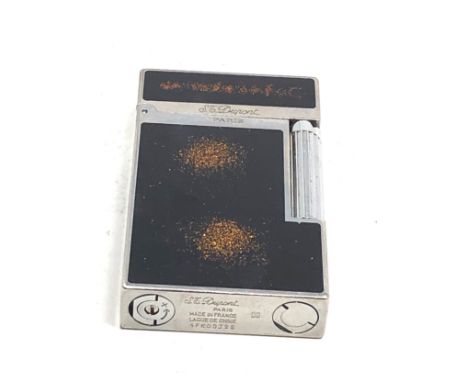 Vintage Dupont laque de chine cigarette lighter 
