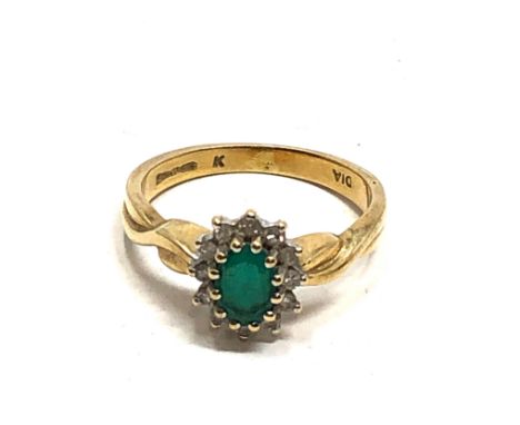 18ct Gold vintage emerald &amp; diamond ring (3.3g) 