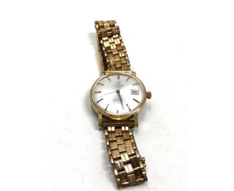 Tissot seastar automatic gents wristwatch the watch is ticking but no warranty given 