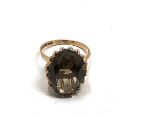 9ct gold vintage smokey quartz  ring (5.3g) 