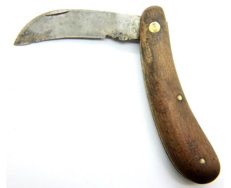 Pre 1855 military issue Hookbill pocket knife with board of Ordnance broad arrow blade, pitted but sharp. P&amp;P Group 1 (£1