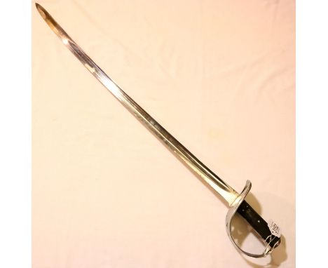 1855 pattern Cavalry Troopers sabre stamped MOLE, no other markings, with chromed blade, blade L: 46 cm. P&amp;P Group 2 (£18