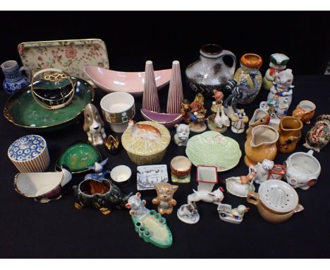 A COLLECTION OF 20th CENTURY CERAMICSincluding Goebel, Carlton Ware, Japanese fairing and novelty ware, a West German vase, e