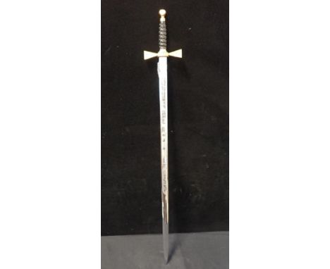 A QUEEN ELIZABETH II WILKINSON CEREMONIAL PRESENTATION SWORD20th century, engraved 'By APPOINTMENT TO HER MAJESTY QUEEN ELIZA