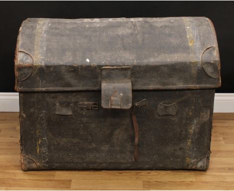 A domed travelling trunk, wicker lined, drop in tray, 92cm wide, 68cm high, early 20th century 