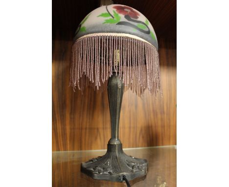 A MODERN DECORATIVE TABLE LAMP AND SHADE APPROX H 47 CM