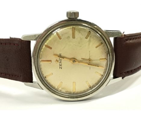 A gentleman's Zenith stainless steel cased wristwatch, cream dial, baton numerals, on replacement leather strap.