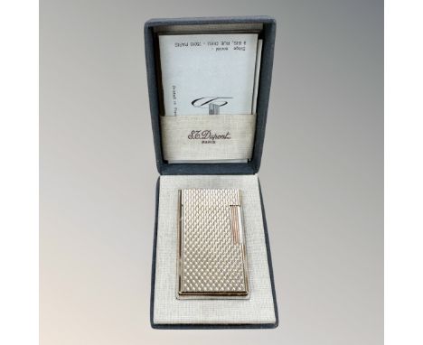 A Dupont Paris gold-plated lighter in box