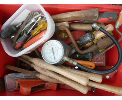 A mixed box of tools and other items to include a vintage Masta tyre pressure guage; Marples wood chisels; and a Swiss Army K