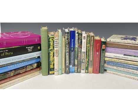 BOTANY and HORTICULTURE. Thirty-one works, mostly hardback and all vg, including subjects on illustraters, orchids, specific 