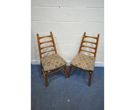 A PAIR OF ARTS AND CRAFTS OAK CHAIRS, with tapering ladder back, width 51cm x depth 51cm x height 80cm (condition report: one