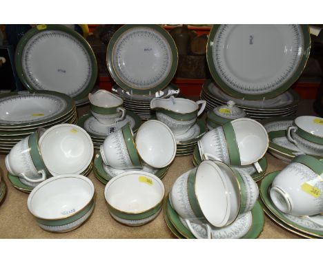 A SEVENTY NINE PIECE ROYAL WORCESTER 'REGENCY GREEN' DINNER SERVICE, comprising a vegetable dish, a sauceboat stand (no sauce