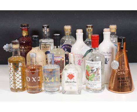 Alcohol - Collection of 15 bottles of gin to include Ableforth's Bathtub Gin 70cl, Mermaid Pink Gin Isle Of Wight Distillery 