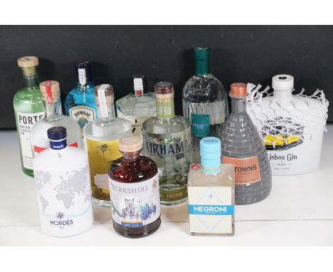 Alcohol - Collection of 12 bottles of gin to include Bombay Sapphire, Roku Japanese Craft Gin, No. 1 Fairham Pentwortham's Or