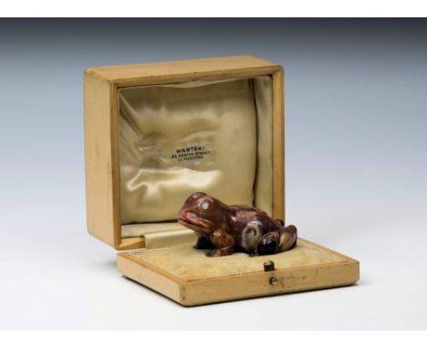 A Russian carved hardstone model of a toad, believed to be by Fabergé, c.1900, realistically modelled in jasper with diamond 