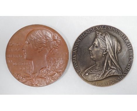 British commemorative medals: Queen Victoria Diamond Jubilee, two medals in silver and bronze (2)