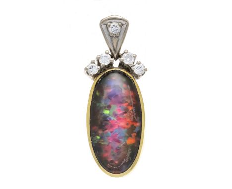 Opal-Brillant-Anhänger GG/WG 585/000 mit einer ovalen Opal-Triplette 17,5 x 8,5 mm und 5 Brillanten, zus. 0,15 ct W/SI, L. 27
