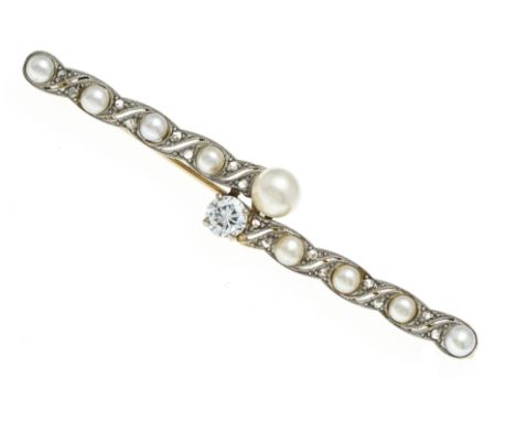Art Déco Brosche GG/WG 585/000 mit 9 cremeweißen Akoyaperlen 5,6 und 3,1 mm sowie einem Altschliff-Diamanten 0,39 ct W-l.get.
