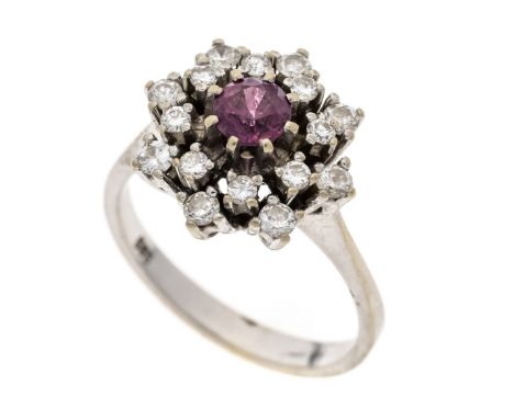 Rubin-Brillant-Ring WG 585/000 mit einem rund fac. Rubin 4,8 mm Rot, transparent, evtl. Synthese und 16 Brillanten, zus. 0,56