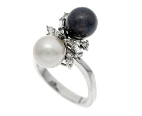 Perlen-Brillant-Ring WG 585/000 ungest., gepr., mit einer cremeweißen und einer dunkelgrauen Zuchtperle 8 mm sowie 7 Brillant