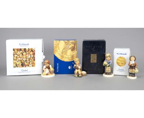 Konvolut aus 4 Hummelfiguren, Goebel, darunter: Ostereiermalen, Erste Ausgabe 2001, sign., polychrom bemalt, Modellnr. 2027, 