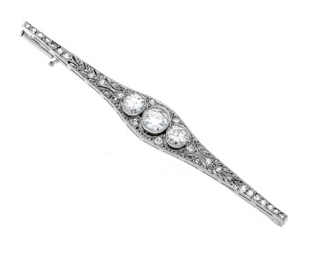 Art Déco Altschliff-Diamant-Stabbrosche Platin 950/000 und WG 750/000 ungest., gepr., mit 3 Altschliff-Diamanten, zus. 0,65 c