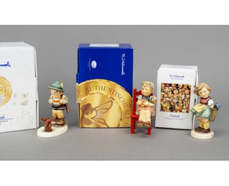 Konvolut aus 3 Hummelfiguren, Goebel, darunter: Jägerlein, Erscheinungsjahr 1935, sign., polychrom bemalt, Modellnr. 6/0, H. 