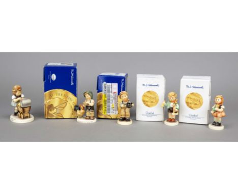 Konvolut aus 5 Hummelfiguren, Goebel, darunter: Die geb' i nimmer her, Erste Ausgabe 2003, 1999, sign., polychrom bemalt, Mod