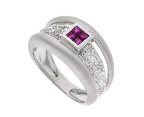 Rubin-Diamant-Ring WG 585/000 mit 4 fac. Rubin-Carrées 1,8 mm, möglicherweise Synthesen und 30 Achtkant-Diamanten, zus. 0,15 