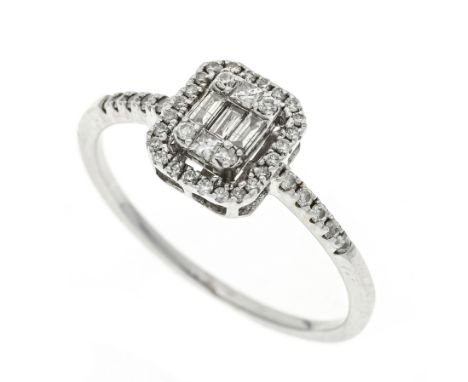 Diamant-Ring WG 375/000 ungest., gepr., mit 2 Prinzess-Diamanten, 3 Diamant-Baguettes, 4 Brillanten und 34 Achtkant-Diamanten