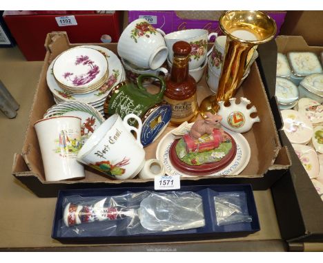 A small quantity of china including Wade Bells whisky decanter, Crested ware, Royal Worcester pin dishes, boxed Royal Worcest
