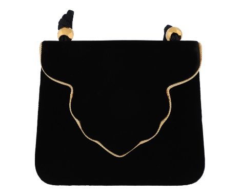 YVES SAINT LAURENT VINTAGE Blazer und Tasche, Koll.: 80er Jahre. Schwarzes Modell aus Samt mit dekorativer Kanten Verarbeitun