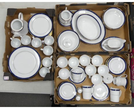 Noritake Ana patterned tea and dinnerware to include trios, dinner plates, side plates, bowls, mugs, open veg dish, platter, 