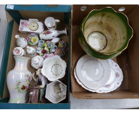 A mixed collection of ceramic items to include Aynsley pot and lidded jar, Wedgwood Wild Strawberry small vase and bell, Roya
