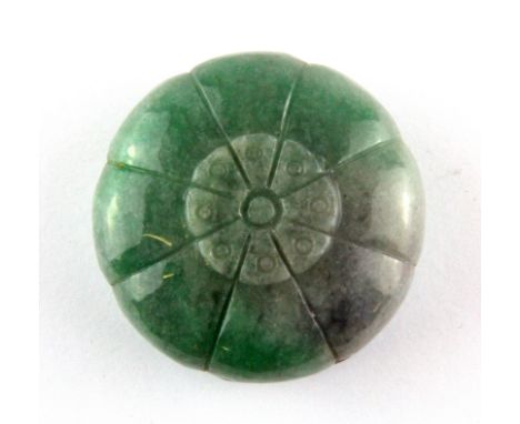 A fine Chinese carved mixed colour jade/ hardstone sealing ink box, Dia. 5.5cm D. 2.5cm.