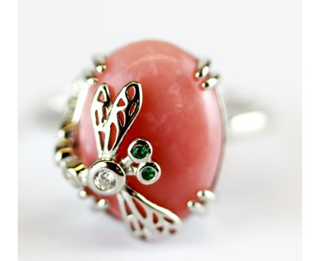 A 925 silver ring set with cabochon cut pink opal and chrome diopsides, (P.5).